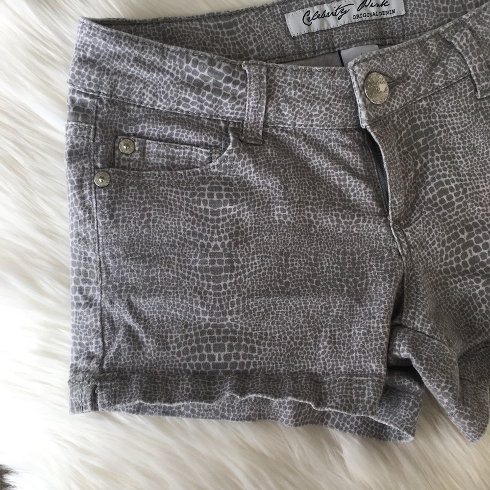 shorts - Picture 4 of 7